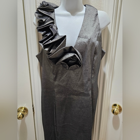 Pewter Sleeveless Formal Evening Dress size 12 EUC - Picture 2 of 9